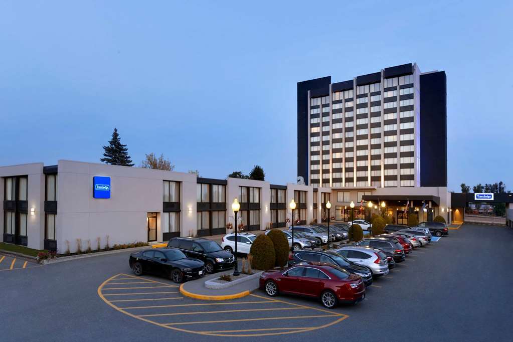 Travelodge By Wyndham Quebec City Hotel & Convention Centre Eksteriør billede
